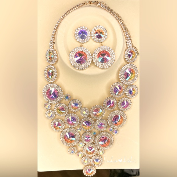 Callie LaLa Land: Iridescent Bling Encrusted Earring Statement Bib Necklace Set - Picture 7 of 10